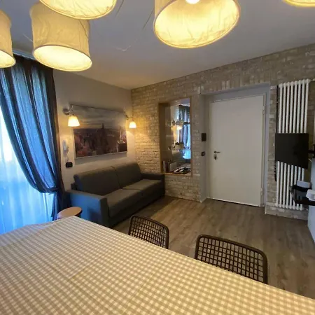 Desenzano Luxury Apartment Desenzano del Garda Exterior photo